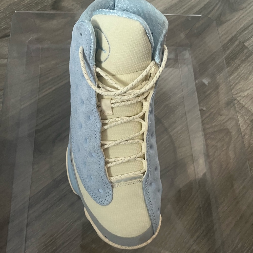Big Kid Size US7 Jordan Air Retro 13 in Celestine Blue and Tan
